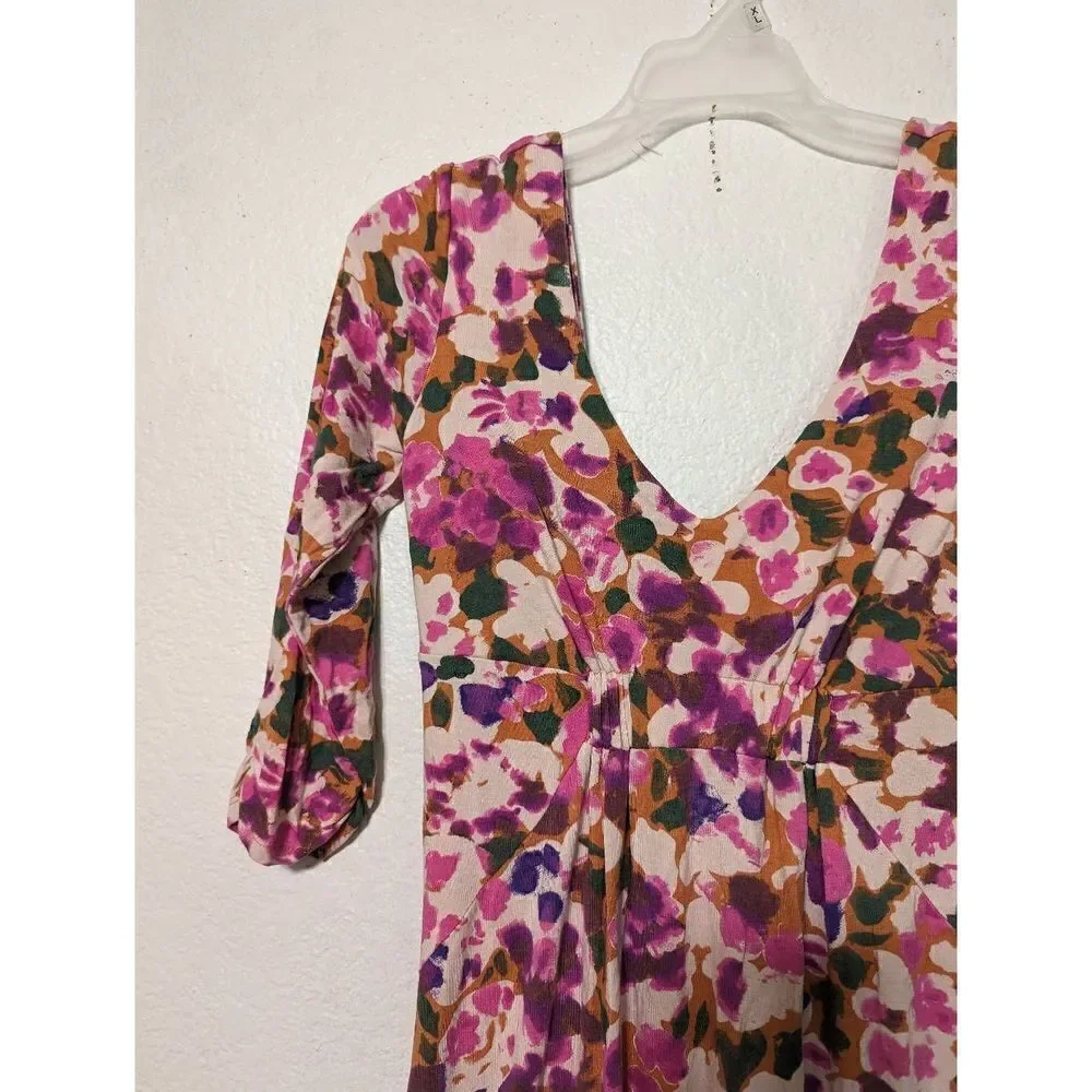 Cabi Women's Multi-color Floral V-neck Knee‎ Length Dress Pink Small Style 110